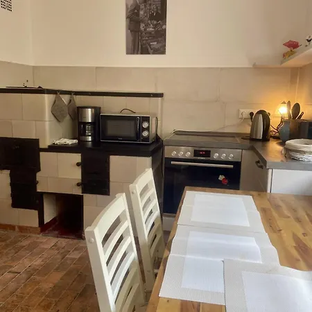 Suedstadt-perle - Haus Mit 3 Zimmern, Kueche Und Garten *