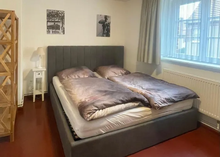 아파트 Suedstadt-perle - Haus Mit 3 Zimmern, Kueche Und Garten