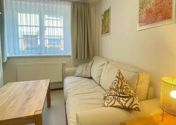 아파트 Suedstadt-perle - Haus Mit 3 Zimmern, Kueche Und Garten *