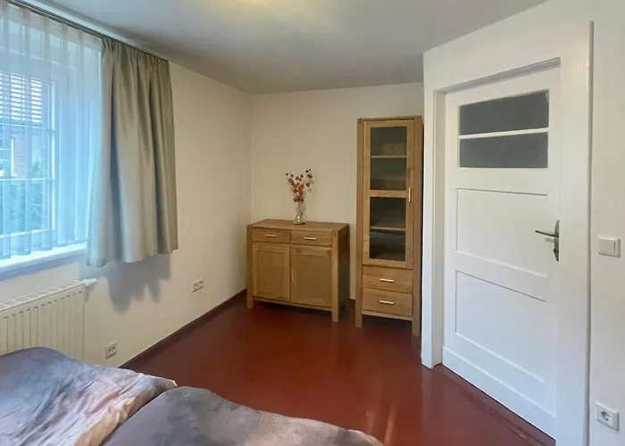 Suedstadt-perle - Haus Mit 3 Zimmern, Kueche Und Garten